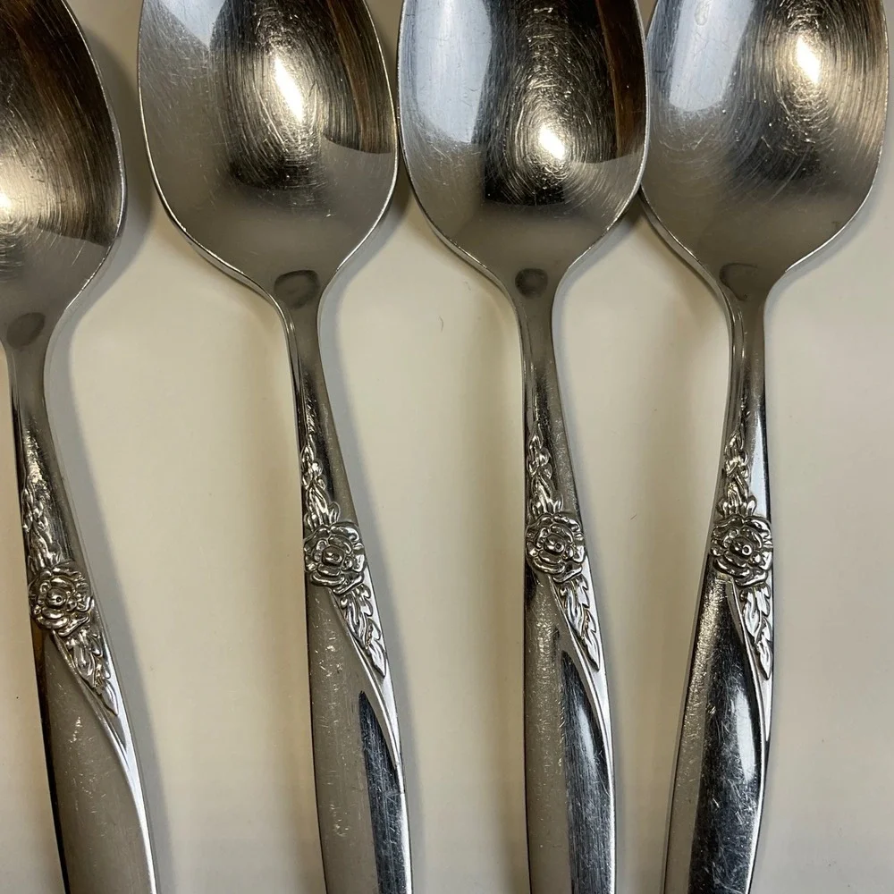 Oneida Wm A Rogers Premier Stainless La Rose Teaspoons Vintage Set of 4 Floral